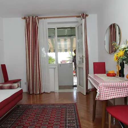Nane Apartmán